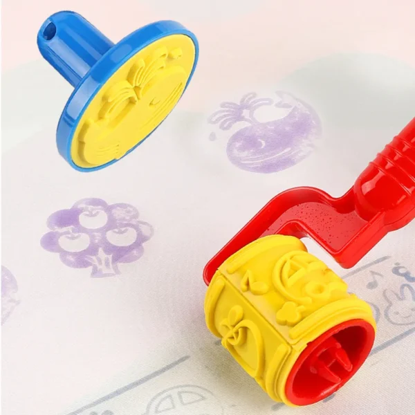 Magic Water Coloring Doodle With Reusable Magic Pens and Painting Board